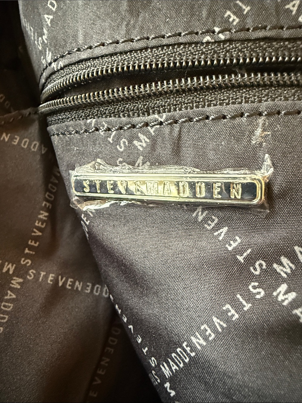 Steve Madden Black Quilted Sling Crossbody Bag - NWOT - Picture 11 of 14